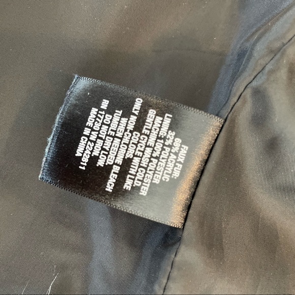 Faux Fur Vest - Picture 4 of 6